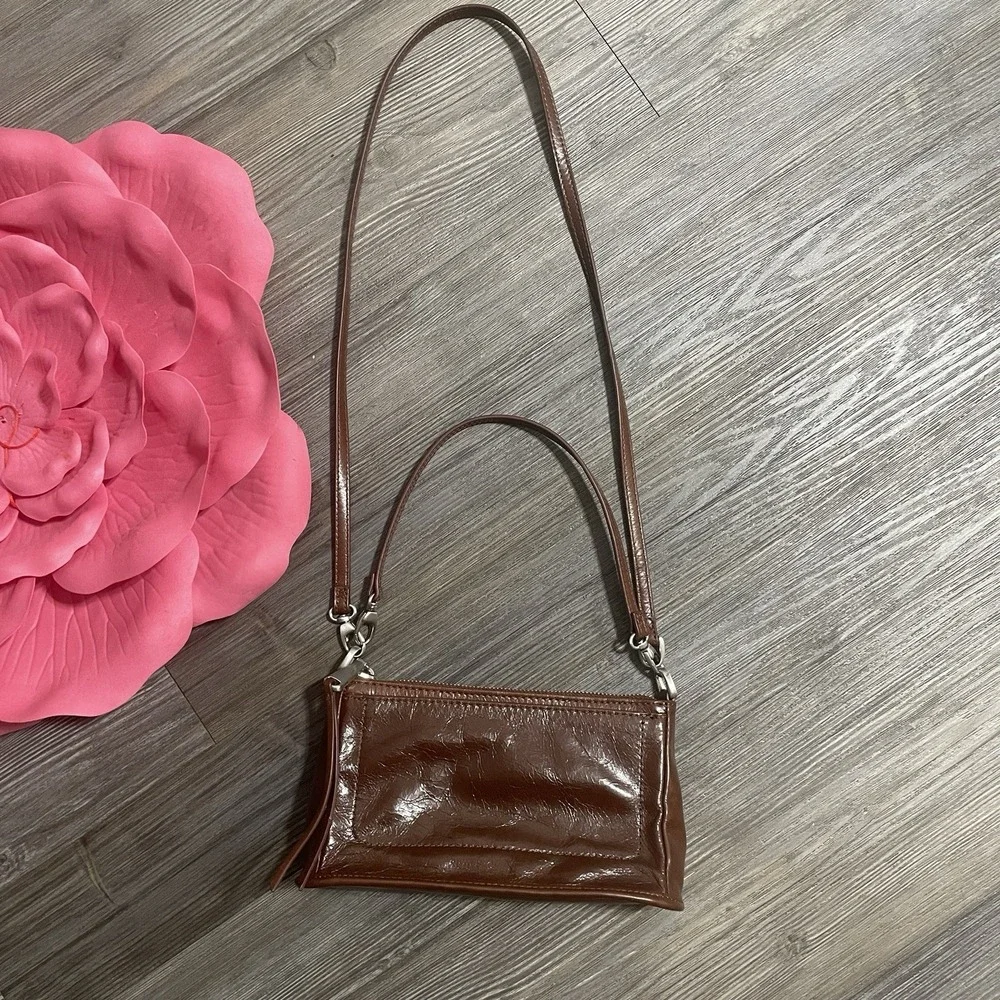 HOBO Cadence Leather CONVERTIBLE Crossbody Wristlet Shoulder Clutch In New Penny